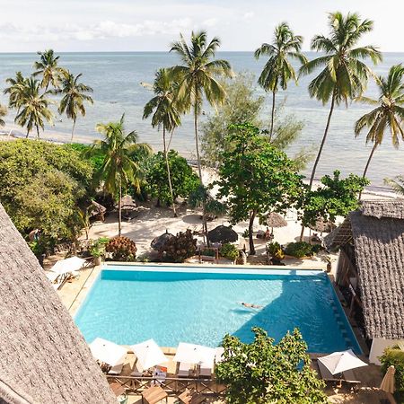 Zanzibella Hotel & Spa Kiwengwa  Extérieur photo View of the pool at the hotel