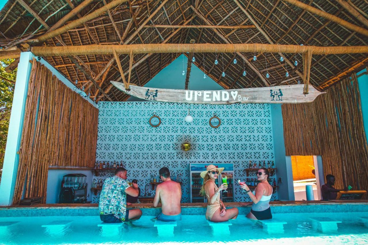 Zanzibella Hotel & Spa Kiwengwa  Extérieur photo The bar at the beach club