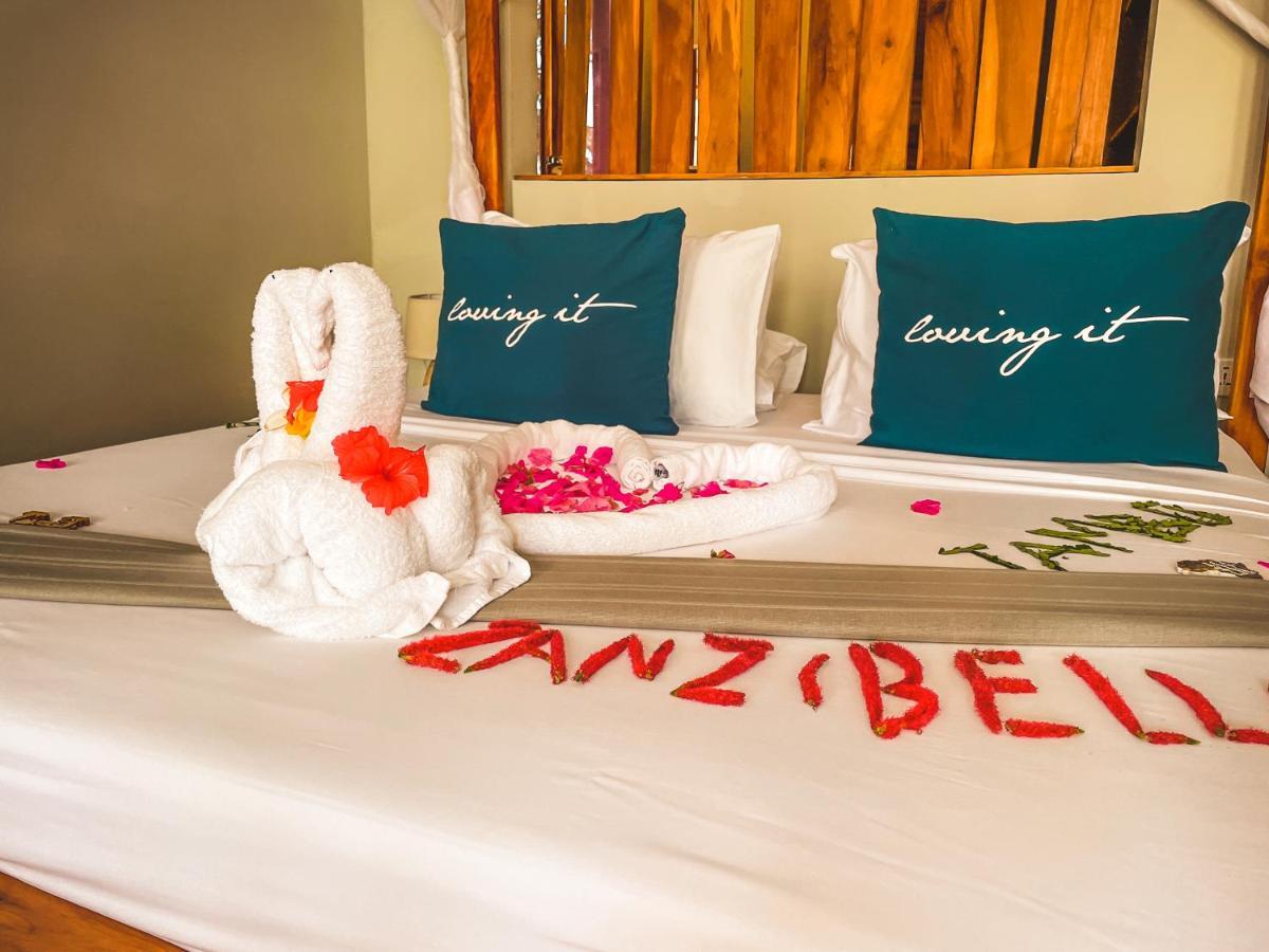 Zanzibella Hotel & Spa Kiwengwa  Extérieur photo A bed at the hotel