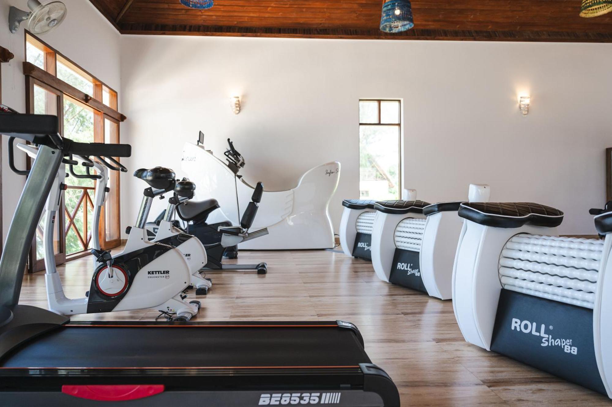 Zanzibella Hotel & Spa Kiwengwa  Extérieur photo The gym at the resort